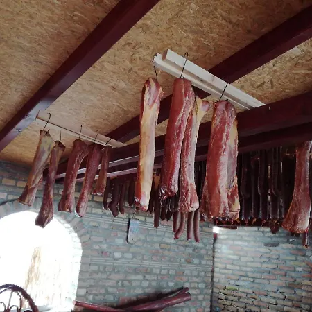 Kamp Camp Salas Farma 47 4*