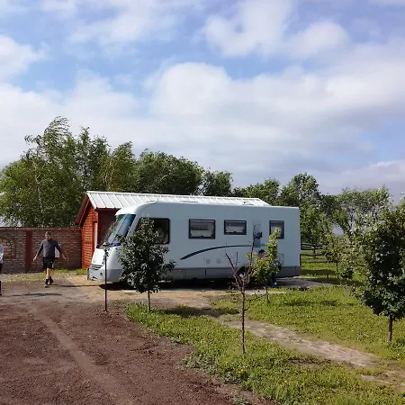 Camp Salas Farma 47 4* Cenej