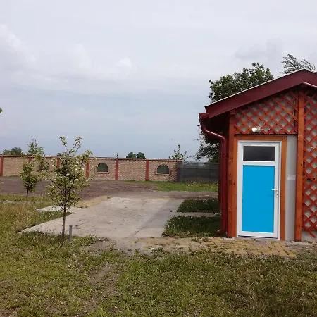 Camp Salas Farma 47 Kamp Cenej